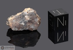 NWA 15680 - Recuperata nel 2002, Erfoud, Marocco, Africa. Breccia feldspatica lunare. Massa totale 28.6 grammi.  Fine pezzo gr.5.25 (McM565)