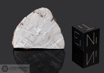 NWA 860 - Recuperata nel 2000, Tafrawet, Marocco. Siderite Octahedrite IIIAB. Massa totale recuperata 32 kg. Pezzo in collezione: fetta gr.19.2 (McM390)