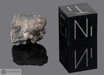 NEW HALFA - Caduta l’8 Novembre 1994, Provincia Atbara, Kassala, Sudan. Chondrite L4. Massa totale recuperata 12 kg. Pezzo in collezione: frammento con crosta gr.0.800 (McM158) 