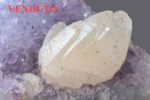 Calcite su Quarzo Ametista - Artigas, Artigas Department, Uruguay - Campione di 124.87x97.76 mm - Cristallo di 53.34 mm - € 80,00