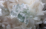 Apofillite, Stilbite, Calcite - Pune District, Pune Division, Maharashtra, India - Campione di 145,6 x 112,88 x 80,72 mm - € 250,00
